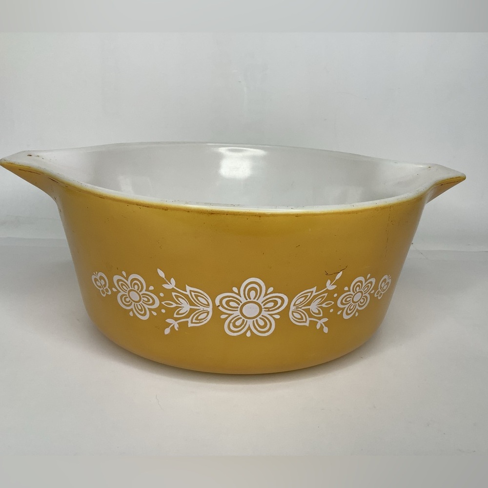 Vintage PYREX Butterfly Gold Round Casserole Dish Bowl 475-B 2.5 QT No L…